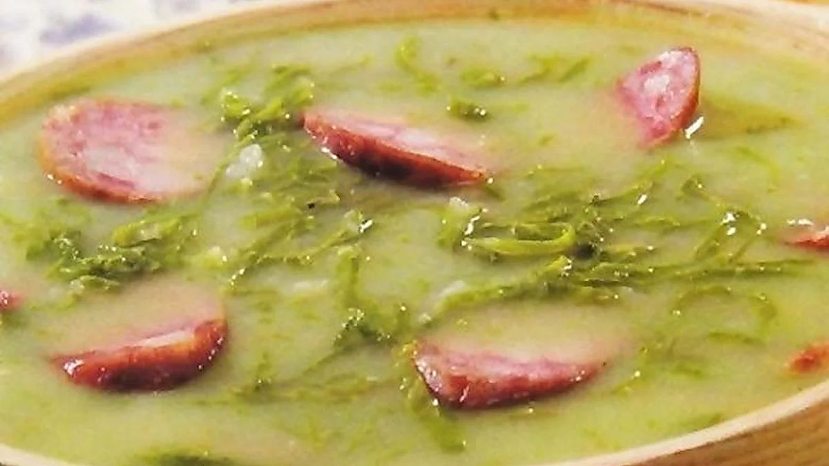 Caldo Verde com Calabresa