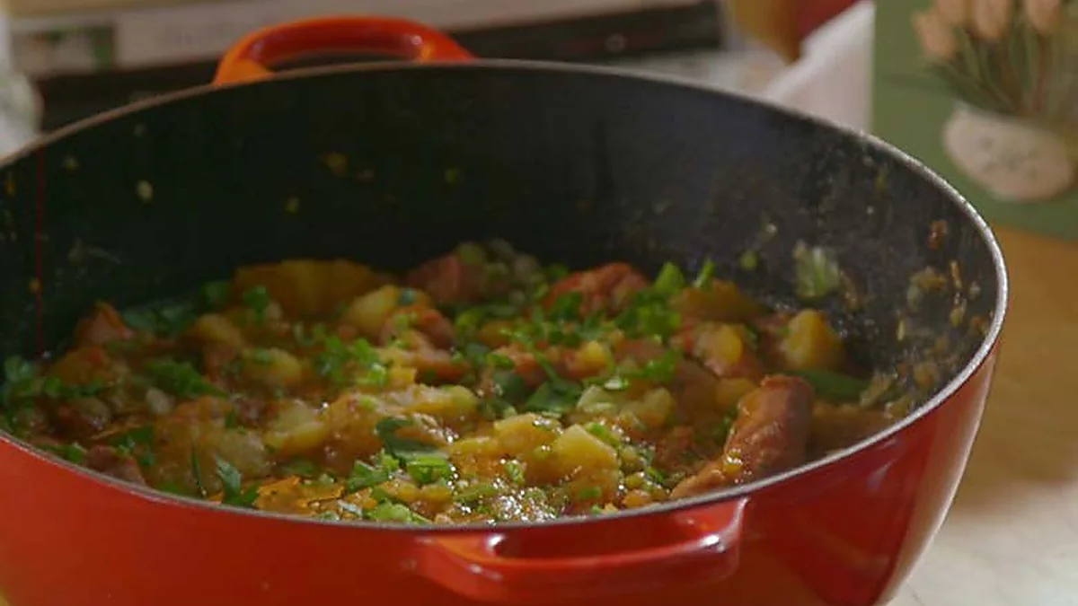 Ensopado De Linguiça Com Batata