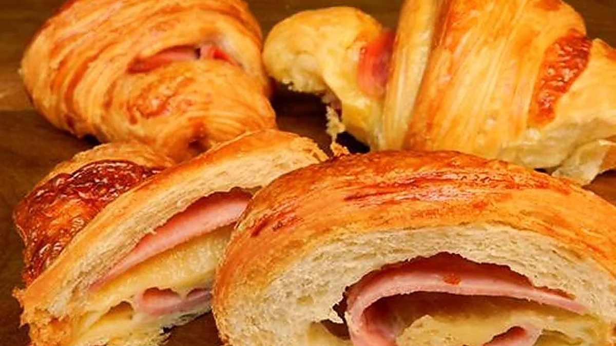 Mini Croissant de Queijo e Presunto