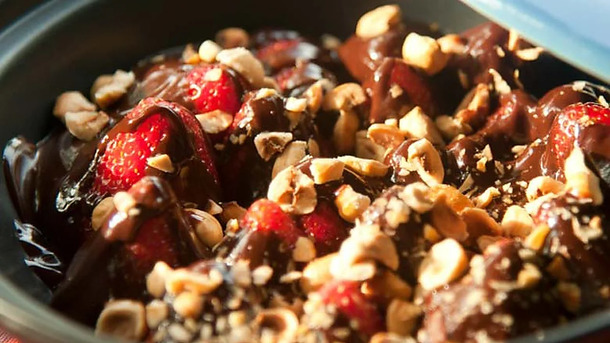 Morango Assado Com chocolate e Avelã