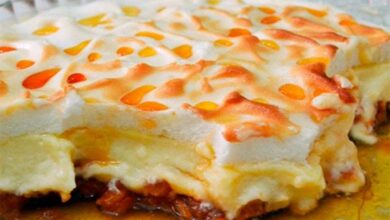 torta-de-banana-com-creme-e-suspiro-cozinha-simples